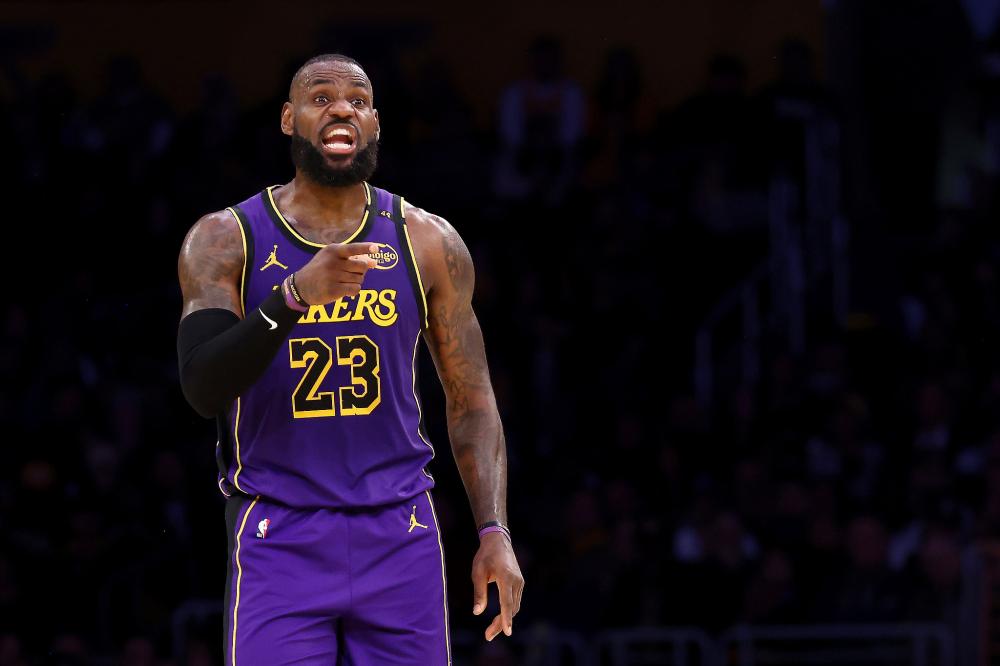 还屡屡在关 还屡屡在关