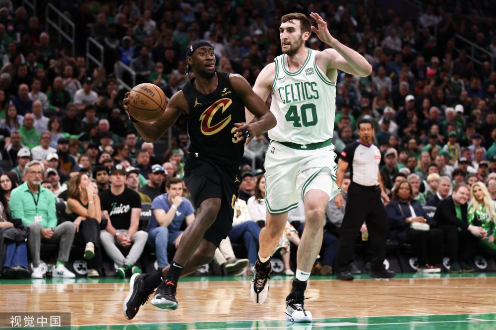 中国女子自 中国女子自